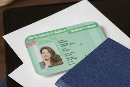 Los titulares de la green card deben presentar este documento tanto a la salida como al reingreso de EE.UU.