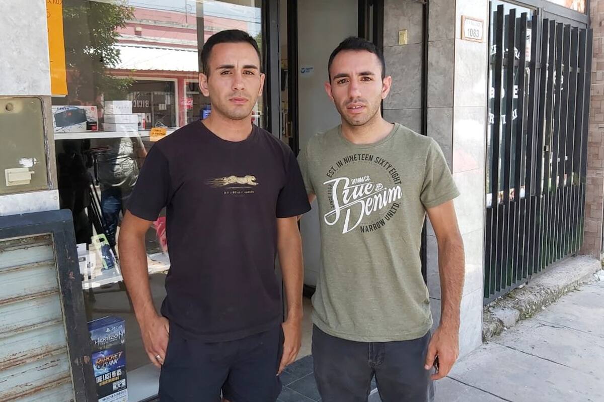 Los tomaron como rehenes y los obligaron a grabar un video