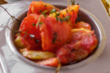 Los tomates asados son un complemento ideal en la picada