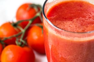 El jugo de tomate puede matar bacterias que nos hacen enfermar y prevenir enfermedades infecciosas