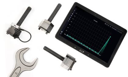 Los tornillos conectados diseñados en el instituto Fraunhofer avisan cuando se aflojan; tienen una computadora en la cabeza del tornillo y sensores que determinan si está bien ajustado o no