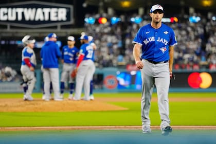 Los Toronto Blue Jays ahora enfrentan un panorama complejo tras dejar pasar la oportunidad de ponerse 2-1