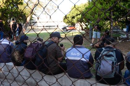 Los trabajadores de Fate llegaron a las 6 de la mañana