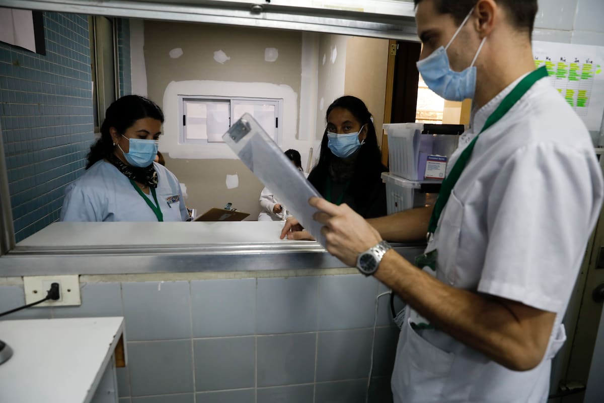 Los trabajadores de la salud piden un aumento salarial