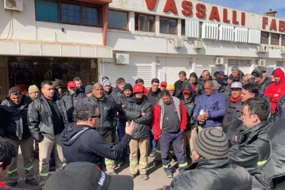 Los trabajadores de Vassalli concentrados