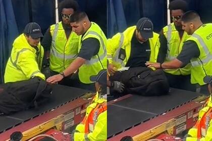 Los trabajadores del aeropuerto se pelearon por tomar el equipaje de un pasajero, que vio la situación y la compartió en sus redes sociales