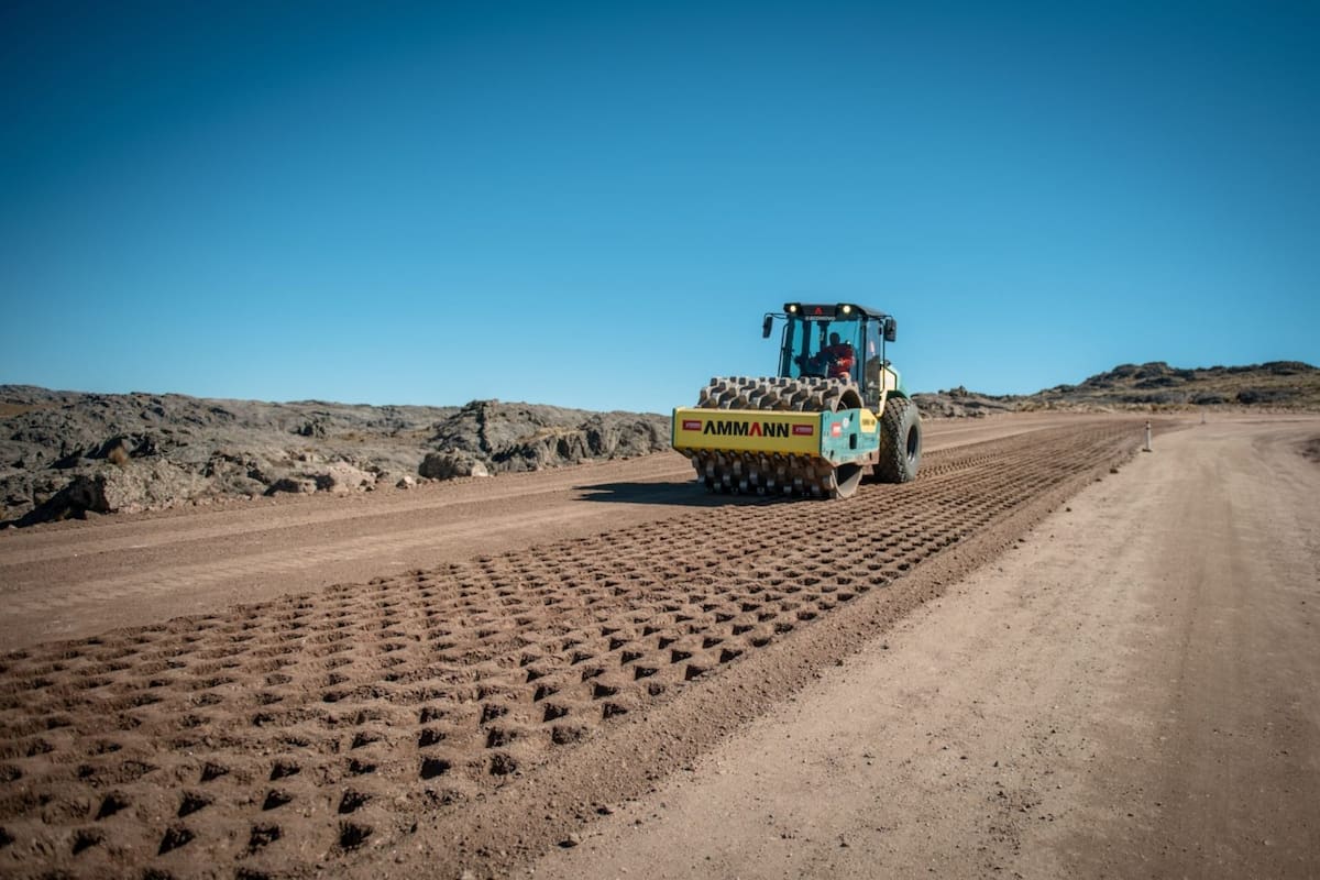 Los trabajos viales en el Camino de Los Gigantes
