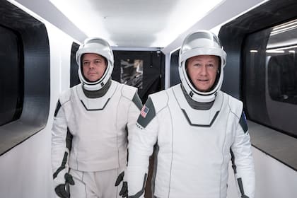 Los trajes que utilizarán los astronautas de la misión comercial de la NASA y SpaceX fueron diseñados por Jose Fernandez, un reconocido vestuarista de Hollywood responsable de los diseños de películas como X-Men, Capitán América y Wonder Woman