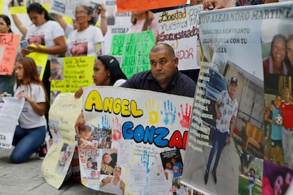 Los trámites migratorios pendientes de venezolanos y cubanos se encuentran congelados