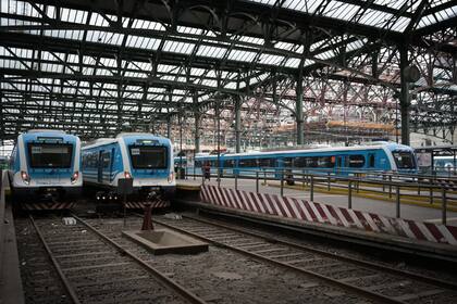 Los trenes paralizados en la estación de Constitución por el paro de la CGT