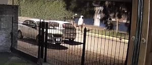 Un policía fue sorprendido por cuatro delincuentes y mató a uno de ellos