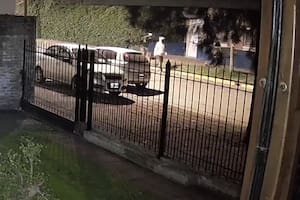 Un policía fue sorprendido por cuatro delincuentes y mató a uno de ellos