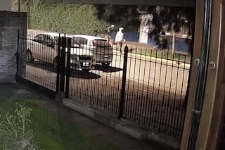 Un policía fue sorprendido por cuatro delincuentes y mató a uno de ellos