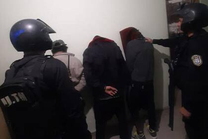 Los tres detenidos tenían armas de fuego de fabricación casera