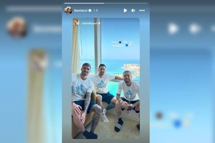Los tres jugadores disfrutaron de los mates de la mañana (Foto Instagram @leomessi)