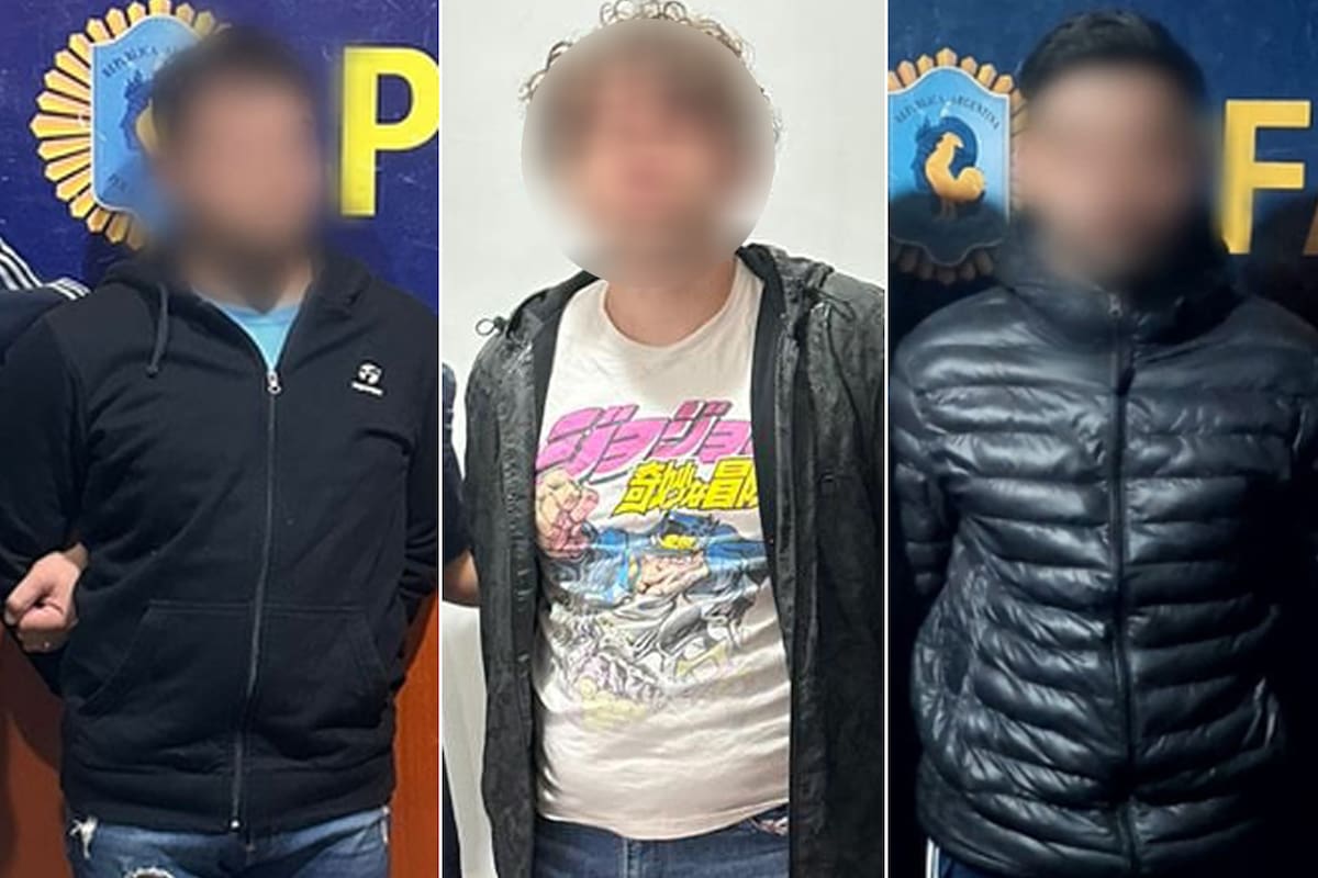 Los tres sospechosos detenidos por la Policía Federal Argentina (PFA)