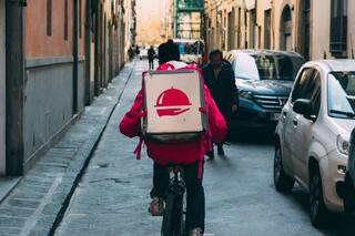 La ciudad anuló los vetos del alcalde y aprueba un salario mínimo para trabajadores de delivery