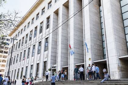 Los tribunales civiles de Rosario quedaron en medio de un escándalo