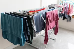Los trucos para colgar la ropa en el tender