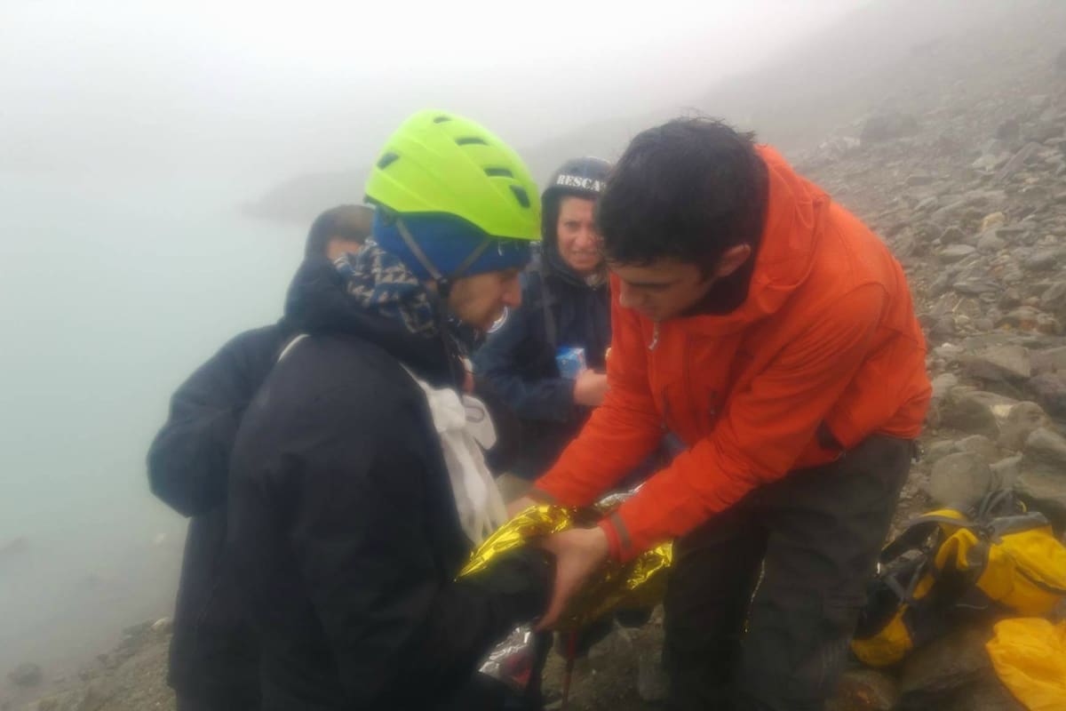 Los turistas sufrieron un accidente mientras realizaban una maniobra de escalada con sogas en el glaciar Vinciguerra, situado a unos 15 kilómetros de la capital fueguina