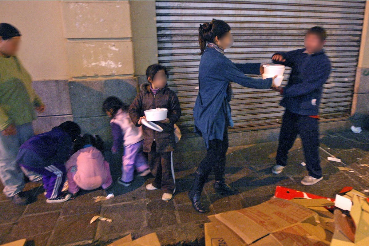 Los últimos datos del Observatorio de la Deuda Social Argentina muestran que la mitad (49,3%) de los trabajadores del país son informales.