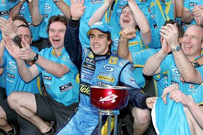 Los últimos días felices de Renault fueron con Fernando Alonso: el piloto español firmó las coronas de 2005 y 2006 con la escudería francesa y en 2021 volverá para cumplir un tercer ciclo