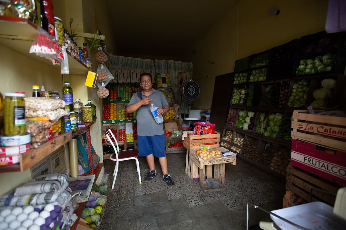 Los usuarios afectados por cortes de luz pueden hacer un reclamo ante Edesur, Edenor o el ENRE