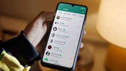 Los usuarios pueden publicar música en sus estados de WhatsApp