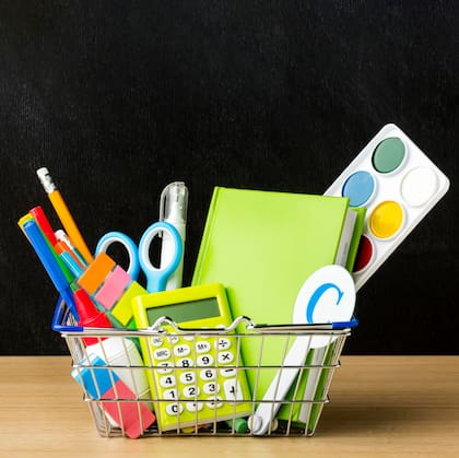 Los útiles escolares que cuesten “20 dólares o menos por artículo” y la ropa y calzado que cuesten “US$100 o menos por artículo” son elegibles para los ahorros en Virginia (Archivo)