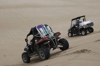Una mujer de 25 años sufrió heridas de gravedad al accidentarse con un UTV en los médanos
