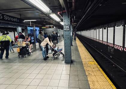 Los vendedores ya se ubican en zonas de alto tránsito turístico como el Brooklyn Bridge, Times Square