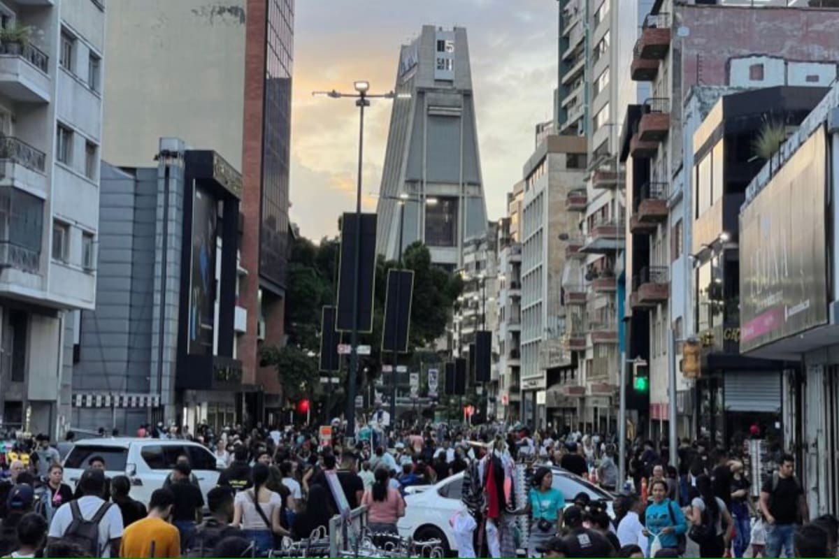 Los venezolanos, hijos de una antigua potencia petrolera, tienen un historial de consumo