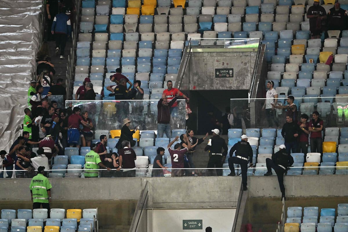 Los videos de los incidentes entre la policía brasileña y los hinchas de Lanús en el Maracaná