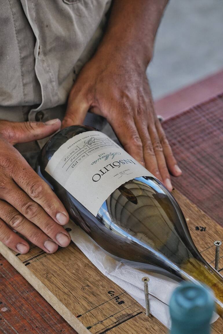 Los vinos Insólito de Puerta del Abra cotizan a más de 6000 pesos por botella.