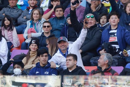 Los visitantes británicos estuvieron diseminados por el estadio Madre de Ciudades; más allá de que Escocia perdió sobre el final un partido que ganaba con claridad, gozaron de un muy buen espectáculo.