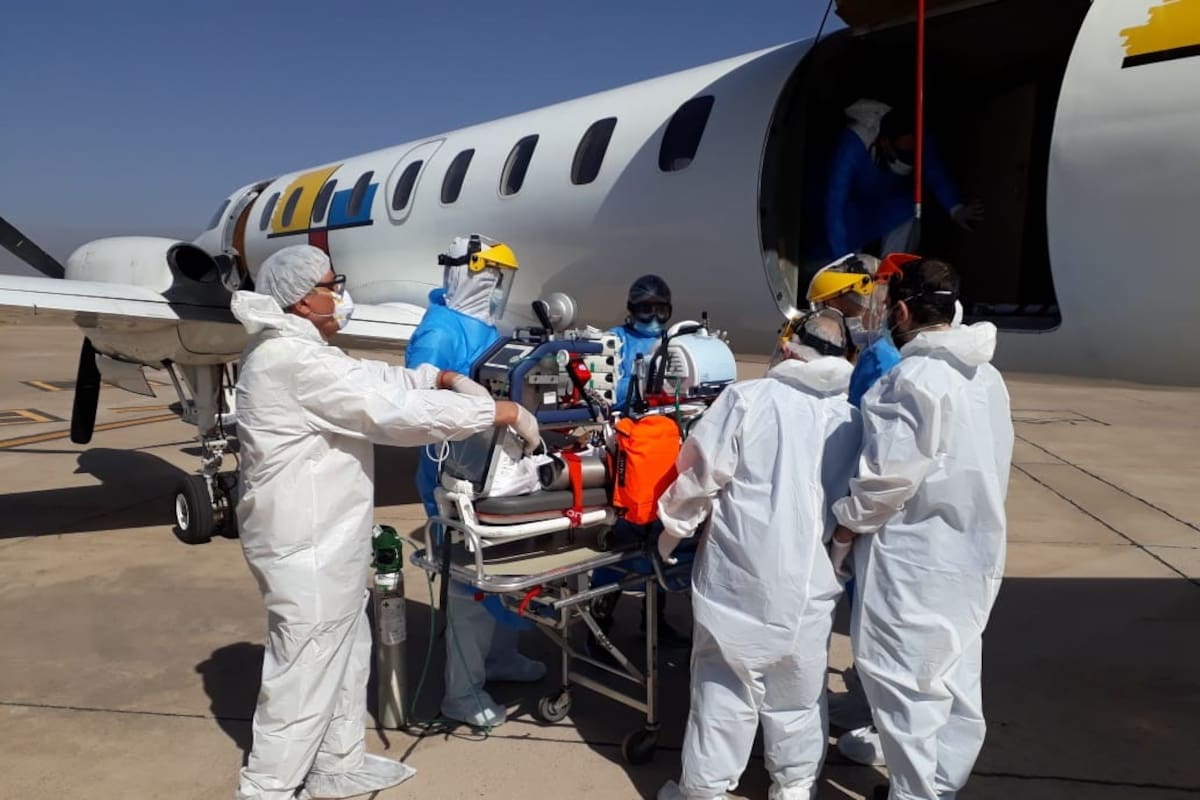 Los vuelos sanitarios son vuelos no regulares, por ejemplo