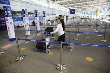 Los vuelos se retomaron en octubre y, en los últimos días, Aerolíneas Argentinas anunció una ampliación en su oferta de destinos internacionales