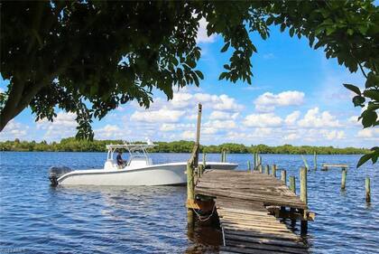 Los yates pueden llegar sin problema a Beatiful Island desde Fort Mayers