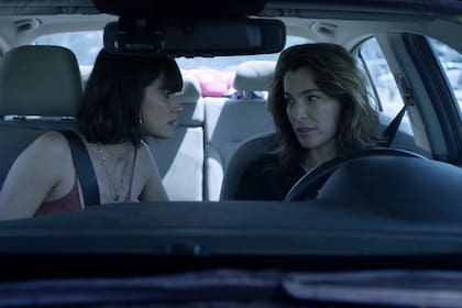Lihi Kornowski compone a una versión muy aggiornada de la mujer fatal en este neonoir