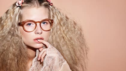 Lottie es la nueva modelo de gafas Chanel y hermana de Kate Moss
