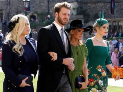 Louis Spencer con sus tres hermanas en la boda de Harry y Meghan en mayo de 2018