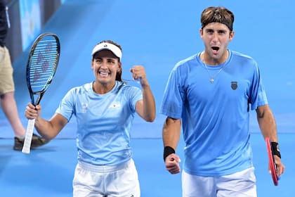 Lourdes Carlé y Tomás Martín Etcheverry, tras la victoria argentina sobre Australia en la United Cup que se juega en el país oceánico