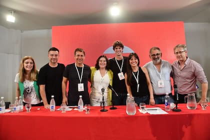 Lousteau junto a las autoridades del radicalismo