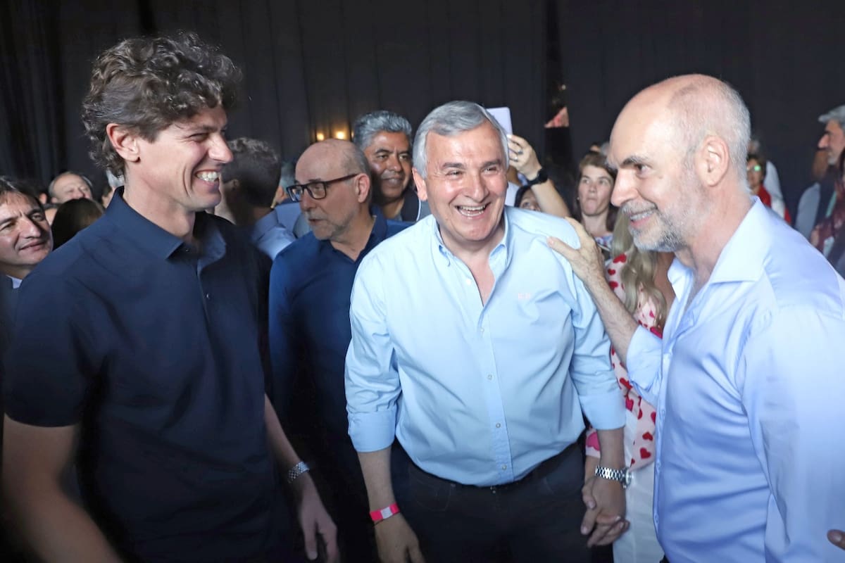 Lousteau, Morales y Larreta en el acto en homenaje a Alfonsín