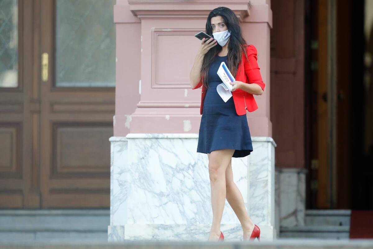 Luana Volnovich, titular del PAMI, al salir de la Casa Rosada