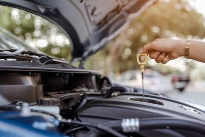 Lubricante. Vital para la vida útil del motor debe ser cambiado igual que el filtro si superó el kilometraje de uso estipulado por el fabricante