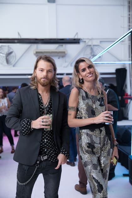 Luca Bonomi coincidió con su amiga, la dj Sofía Castañón en la gran fiesta de Amex