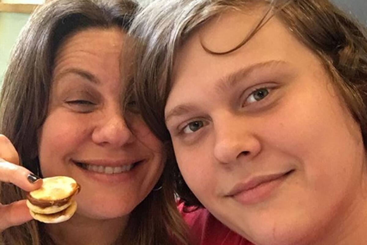 Luca cumplió 19 años y los celebró junto a sus hermanos menores, hijos de Pablo Echarri y la actriz