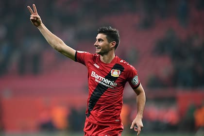 Lucas Alario pasó de River al Bayern Leverkusen y su nombre se metió en el debate
