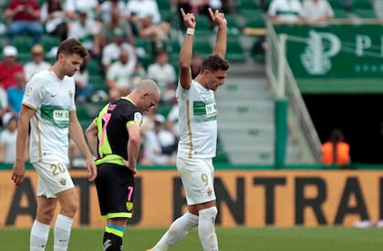 Lucas Boyé anotó el segundo gol de Elche, aunque el festejo no resulta un alivio para el momento del equipo.